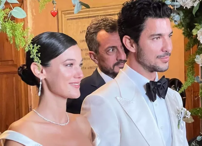 Pinar Deniz s-a maritat