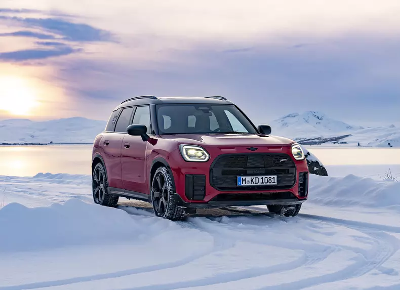 P90536095_highRes_mini-countryman-s-al