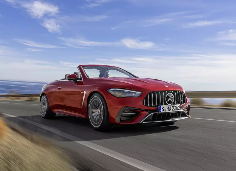 Das neue Mercedes-AMG CLE 53 4MATIC+ Cabriolet

The new Mercedes-AMG CLE 53 4MATIC+ Cabriolet