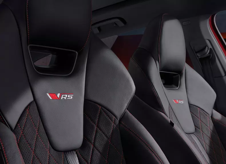 Skoda-Octavia_RS-2025-HD-24bec0a31bb300f4fee3a607198a63fa4315eeabb