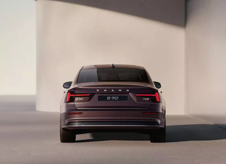 Volvo-S90-2026-Rear.e47241a1