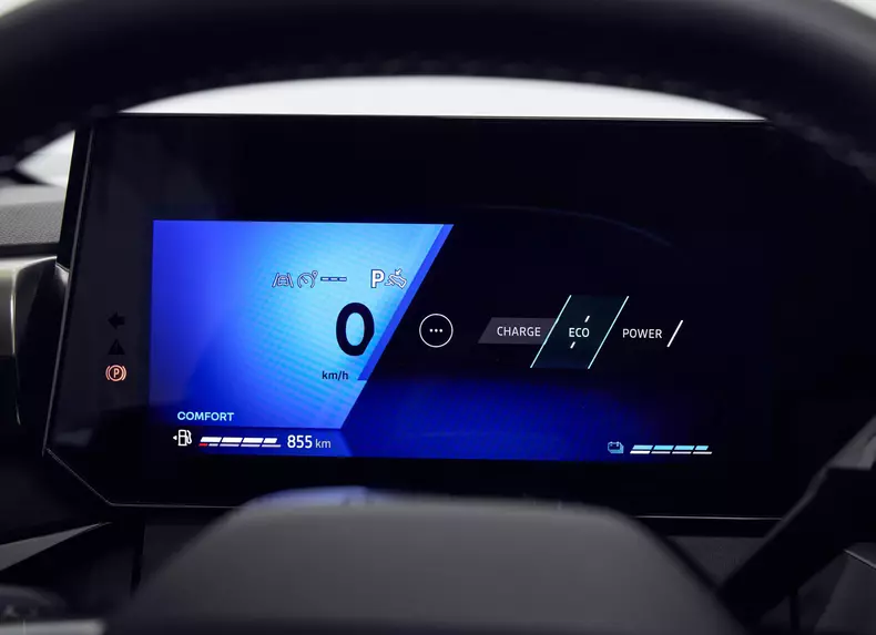 Renault-Clio-2026-HD-c17e32d61bf04c0fa066611aab7fd494be58cd171