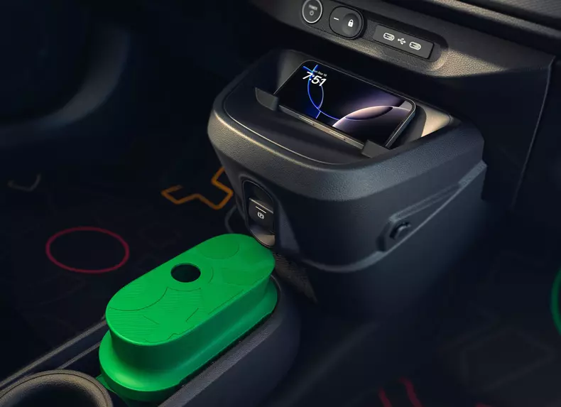 Renault-Twingo_E-Tech_EV-2027-HD-529e112e1c0347233138844c0f5b135304ae6a7db