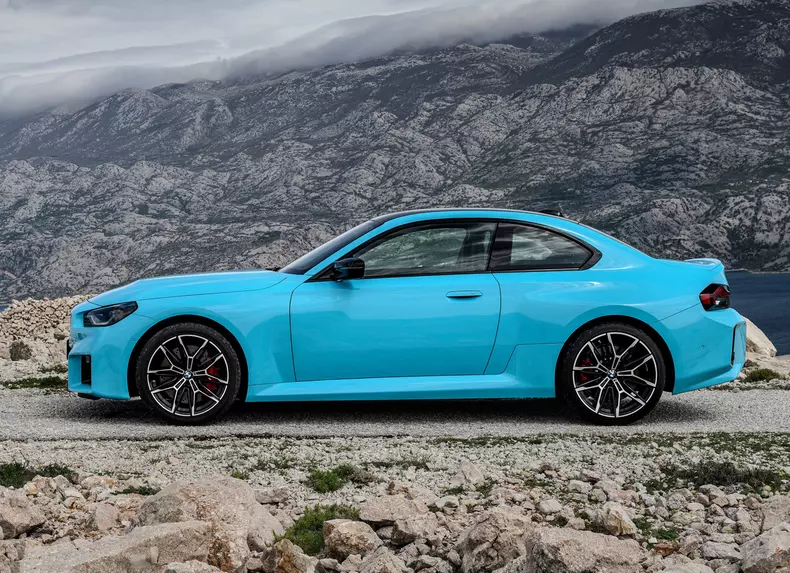 BMW-M2_with_M_xDrive-2027-HD-a8e62c931c4c1b7bf0ee5dc2d5fcc3c044258dadb