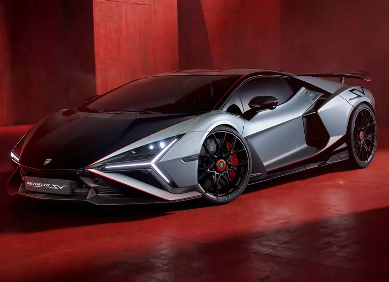 Lamborghini-Revuelto_SV-2027-Front_Three-Quarter.6952ccfa