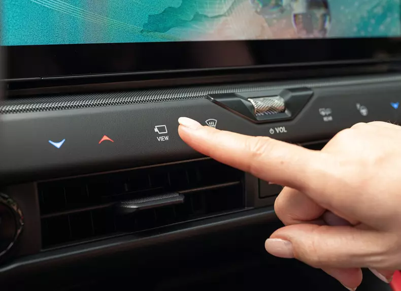 Lexus-NX-2027-HD-8836c7271c6d60e45d3773a3f0af333df790721c7