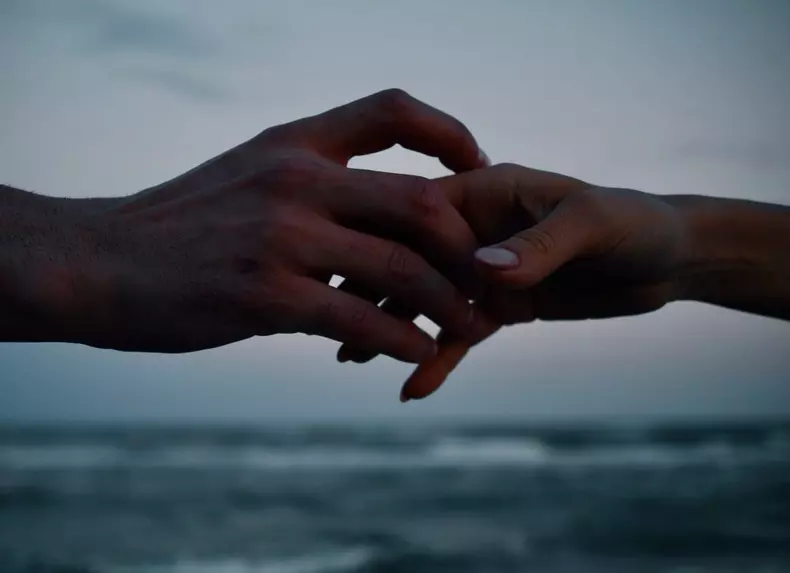 andreea-balan-barbat-misterios-14