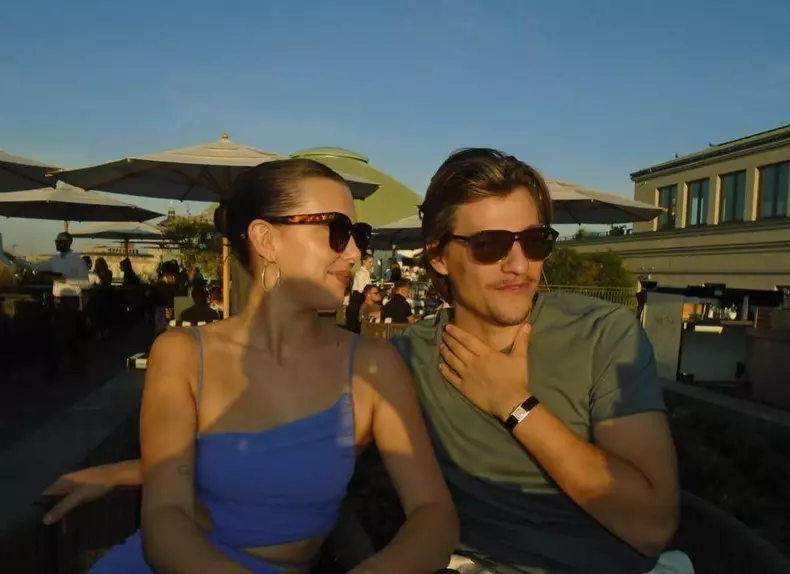 millie bobby si jake