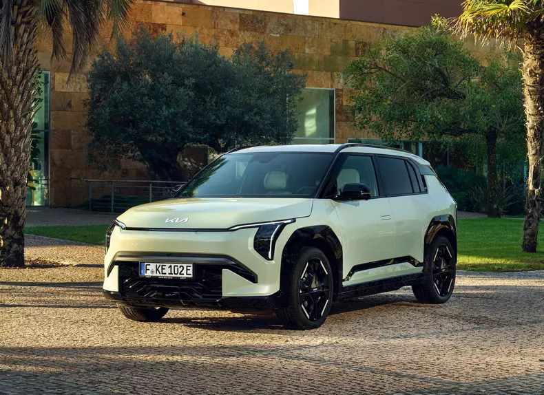 Kia-EV3-2025-HD-20e31ed11bb954f4917b52ca75c3a027dfb49ba88