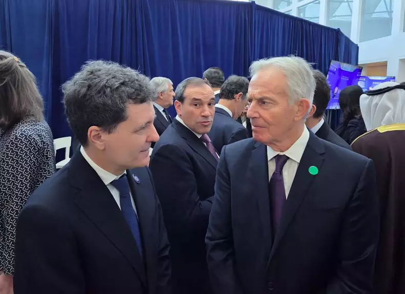 primele-imagini-cu-nicusor-dan-la-inaugurarea-consiliului-pacii-din-washington-1047595