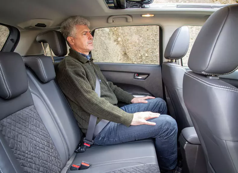 Suzuki Vitara Hybrid 028