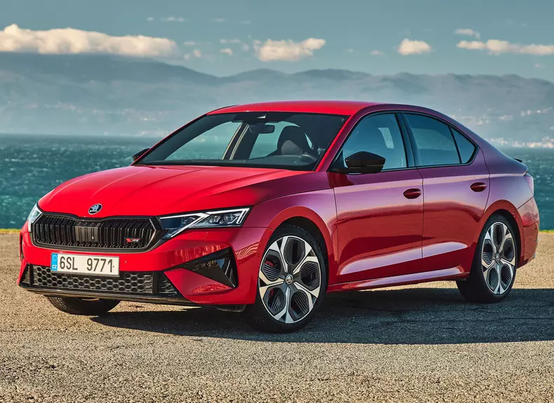 Skoda-Octavia_RS-2025-wallpaper