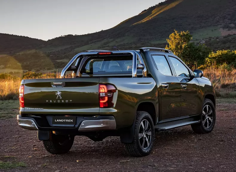 Peugeot-Landtrek-2021-1600-4c
