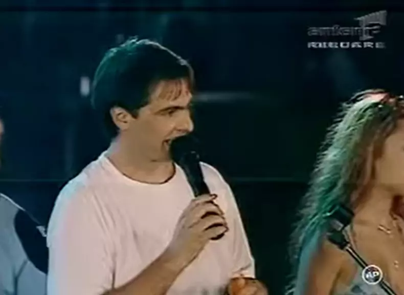 andreea-balan-elena-carstea-scandal-piscina-2002 (7)