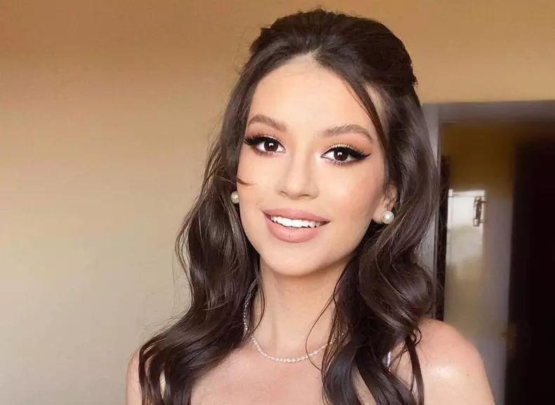 Cleopatra-Stratan-le-a-spus-fanilor-ce-nume-are-acum-dupa-nunta-cu-Edward-Sanda-1