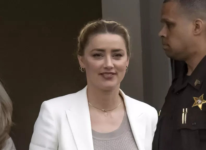 Amber Heard și-a luat adio de la Hollywood