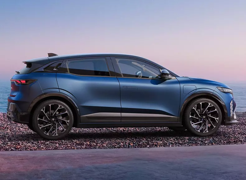 Renault-Megane_E-Tech-2027-Side_Profile.2c370a9c