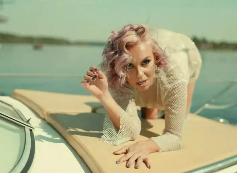 eliza natanticu sexy 1