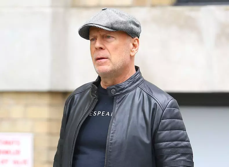 bruce-willis-331095576_3411345385747987_2535666756378954590_n