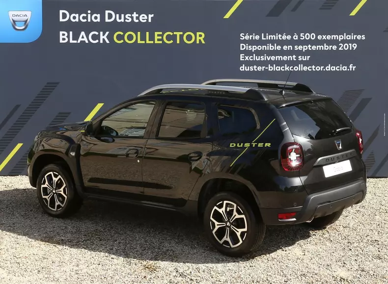 Dacia Duster Black 003