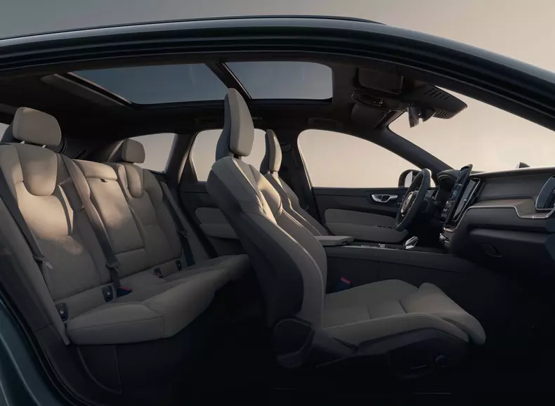 Volvo-XC60-2026-HD-d4c6f24d1ba9e4b861ac9e3cb5c2a0aa527675cc6