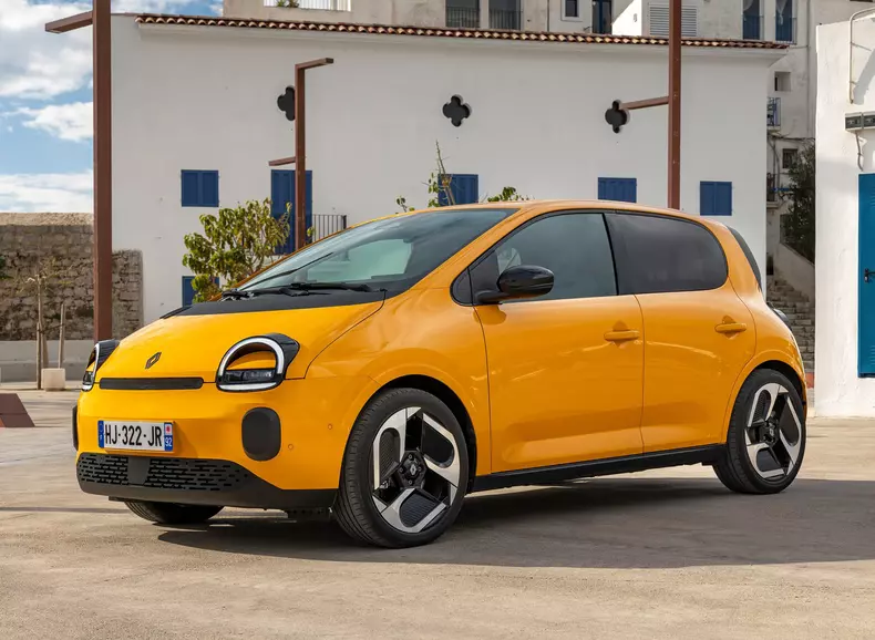 Renault-Twingo_E-Tech_EV-2027-HD-017d44781c339a87252f6ee21eee00c00ce284977