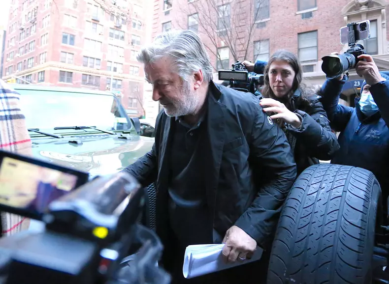 Decizia neașteptată a lui Alec Baldwin, după ce a scăpat de acuzațiile de ucidere a Halynei Hutchins