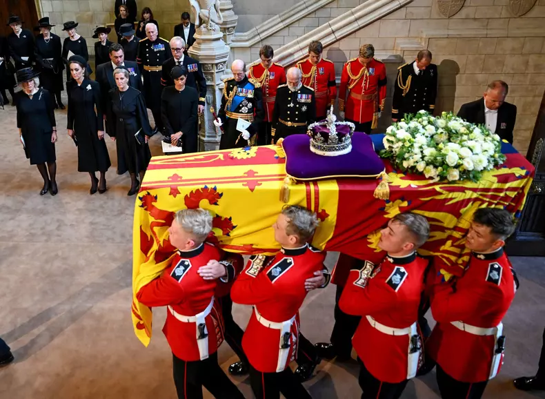 Death of Queen Elizabeth - Day Six