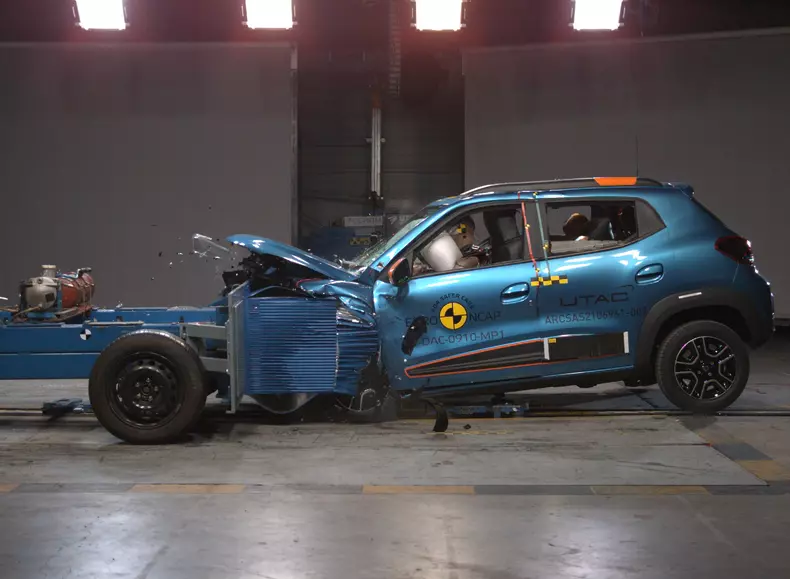 Dacia Spring crash_05