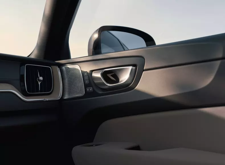 Volvo-XC60-2026-HD-7b057b9f1ba946fb4849363b6566d196a573a5cc7