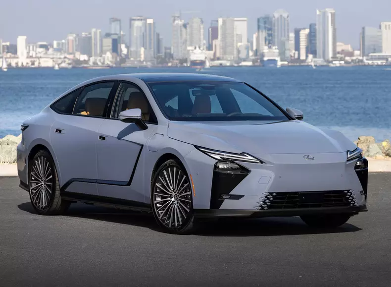 Lexus-ES_350e-2026-HD-3284ae3e1c4a2d01aa06f660da5c00b411269dbdd
