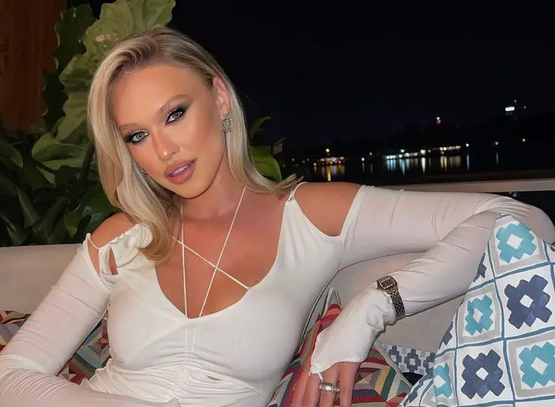 Gina Chirilă i-a pus inima pe jar lui Leonardo DiCaprio. Actorul a curtat-o la Festivalul de Film de la Cannes