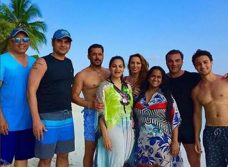 Iulia Vantur si Salman Khan