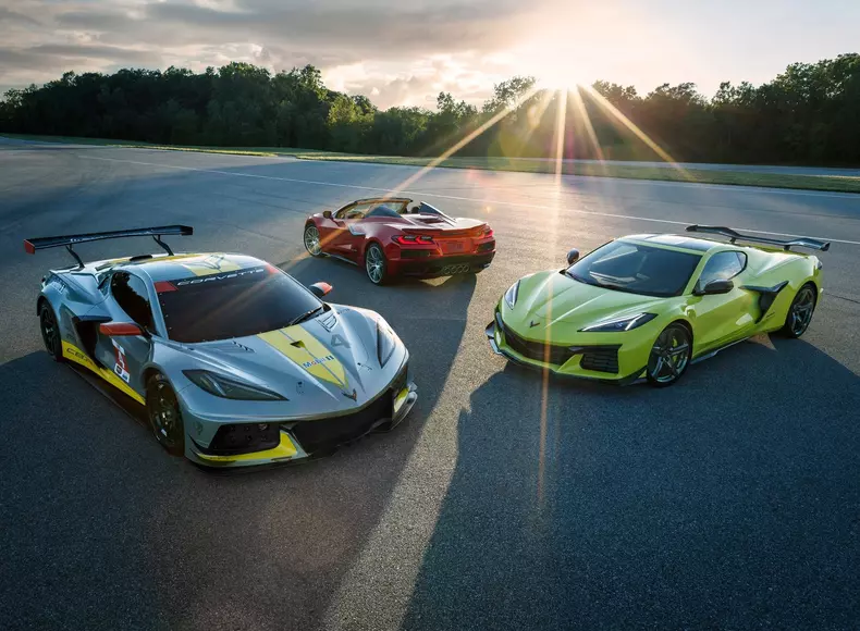 Chevrolet-Corvette_Z06-2023-09