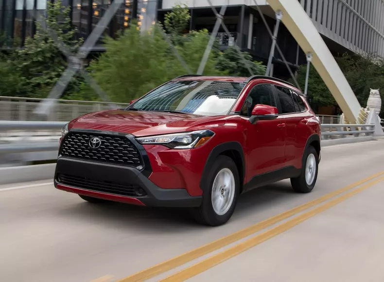 Toyota-Corolla_Cross_US-Version-2022-1600-12