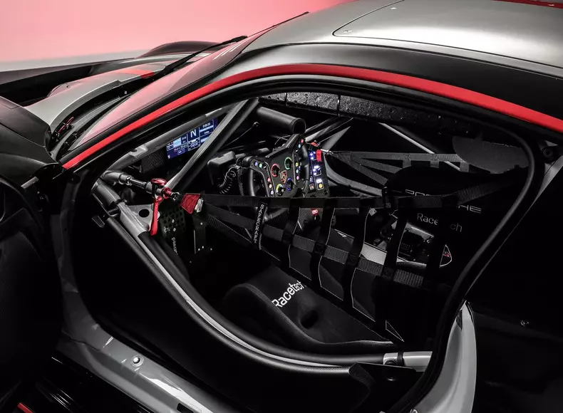 Porsche-911_GT3_R-2023-1600-0b