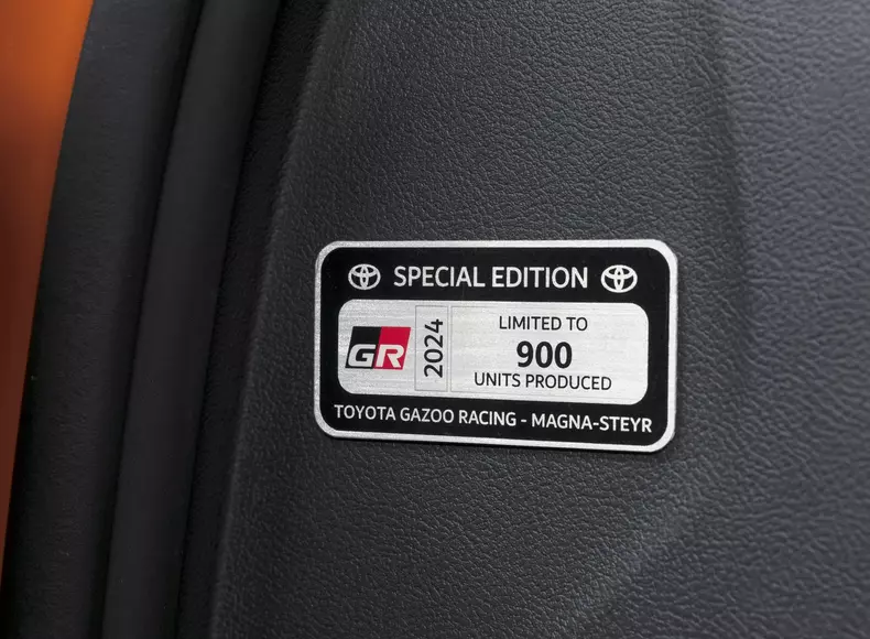 Toyota-GR_Supra_45th_Anniversary_Edition-2024-1600-0a