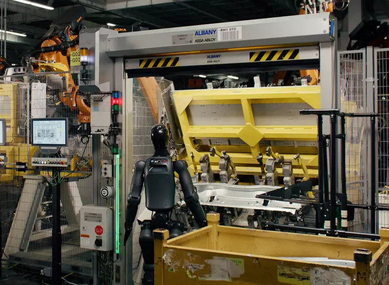 P90563507_highRes_figure02-bmw-group-p