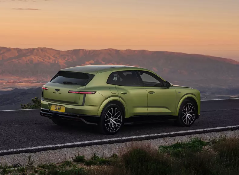Bentley-Torcal-2028-HD-2cda014e1c7413b9fab9421bc3fca1c6c69ee7536