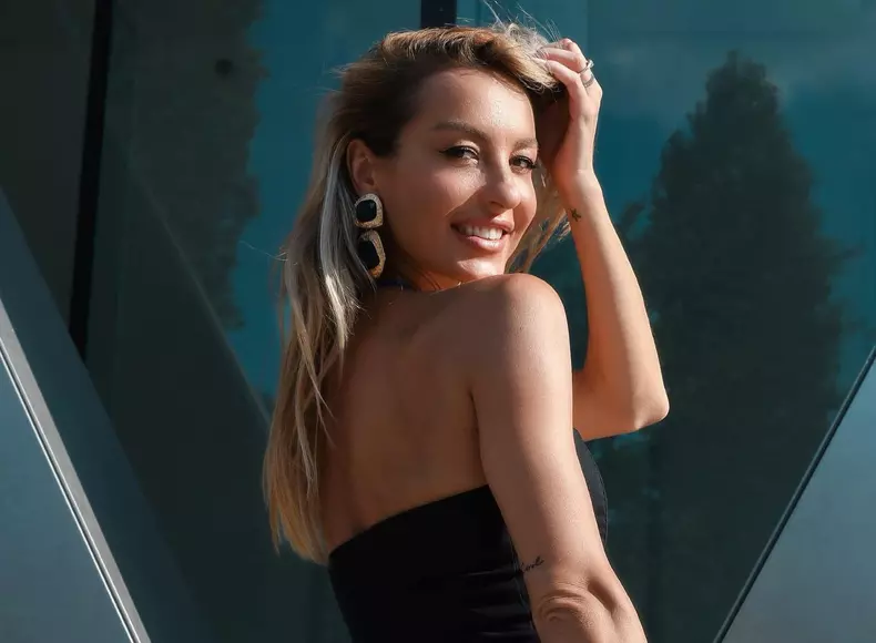 Flavia Mihășan a născut! Primele imagini cu bebelușul