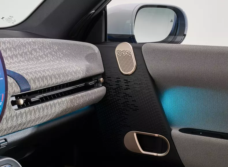 Mini-Cooper_SE-2024-1600-41