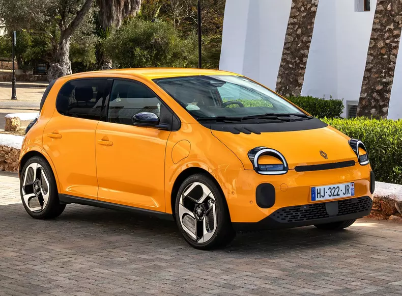 Renault-Twingo_E-Tech_EV-2027-HD-a338d8851c337734877aa101aaf330acbd7250977