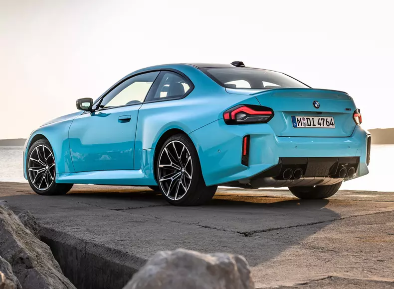 BMW-M2_with_M_xDrive-2027-Rear_Three-Quarter.3e2c97c6
