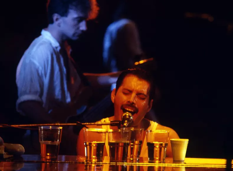 freddie-mercury-2