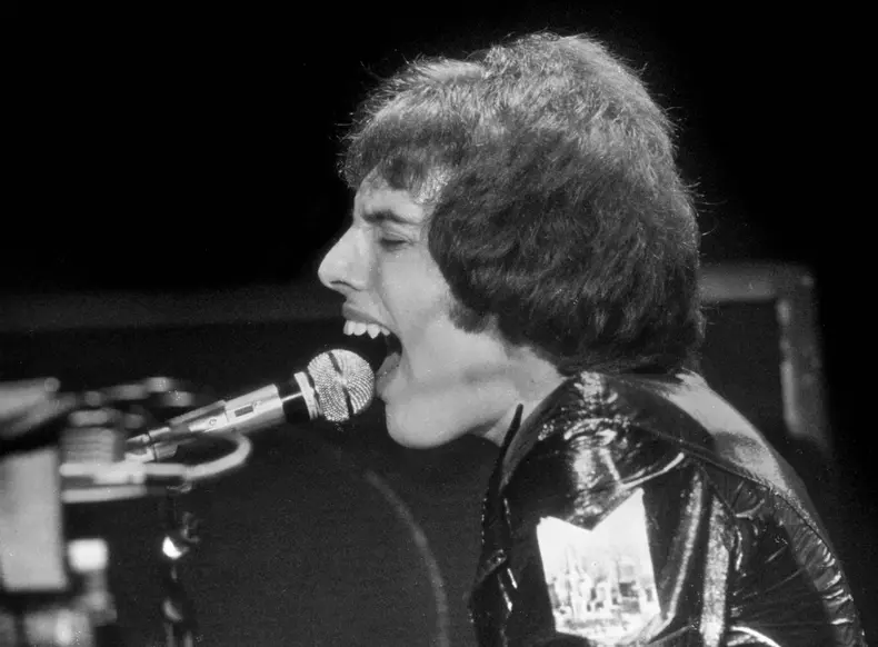 freddie-mercury-8
