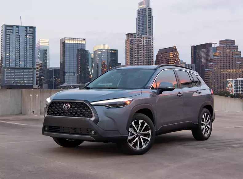 Toyota-Corolla_Cross_US-Version-2022-1600-03