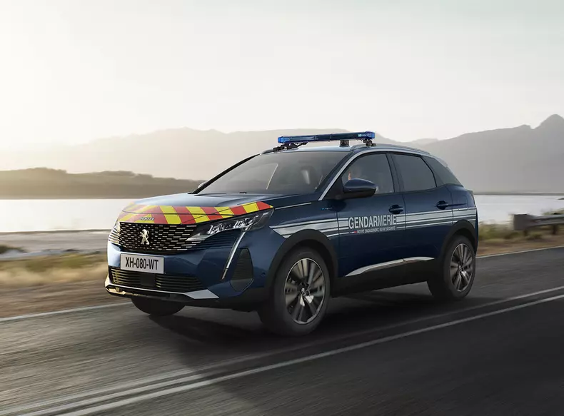 peugeot_3008phev_2022_gendarmerie_01-61f13eefe7c31