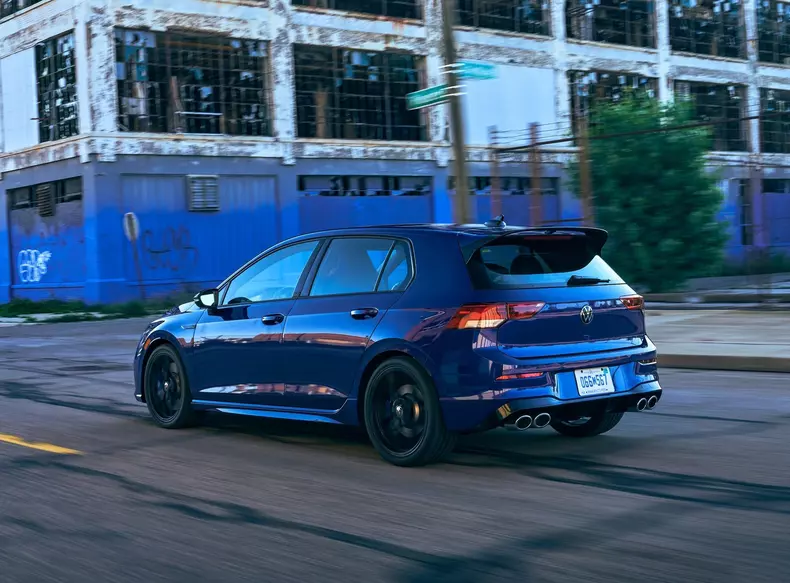 Volkswagen-Golf_R_20th_Anniversary_Edition-2022-1600-14