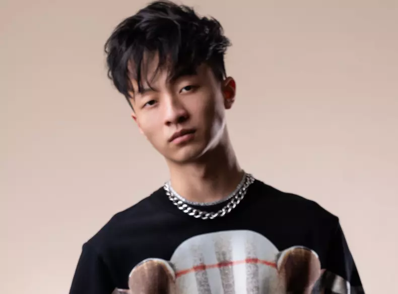 Ceanu Zheng relatie cu Iuliana