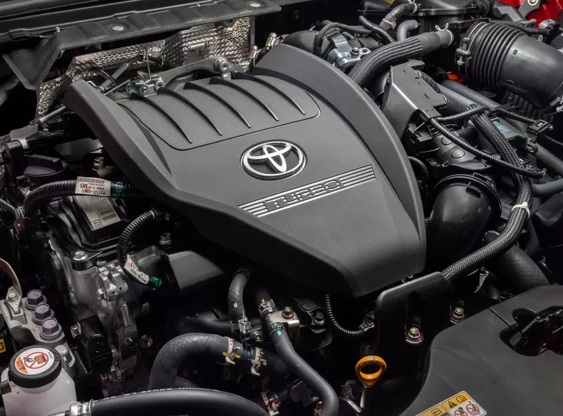 Toyota-Crown-2023-1600-41